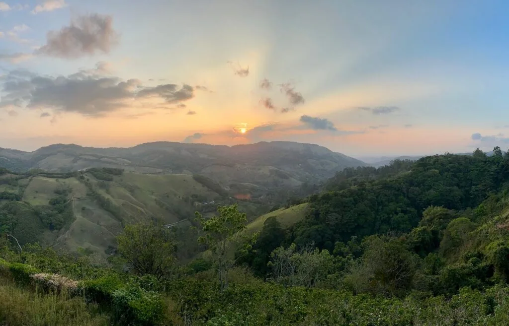 Monteverde Sunset Monteverde Sunset - Costa Rica Packing List