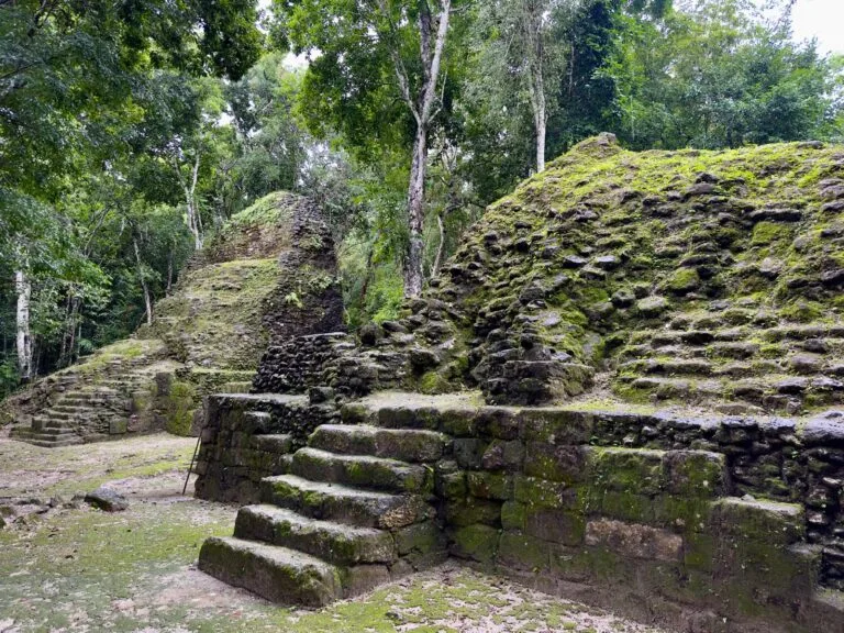 La Muerta, El Mirador Trek